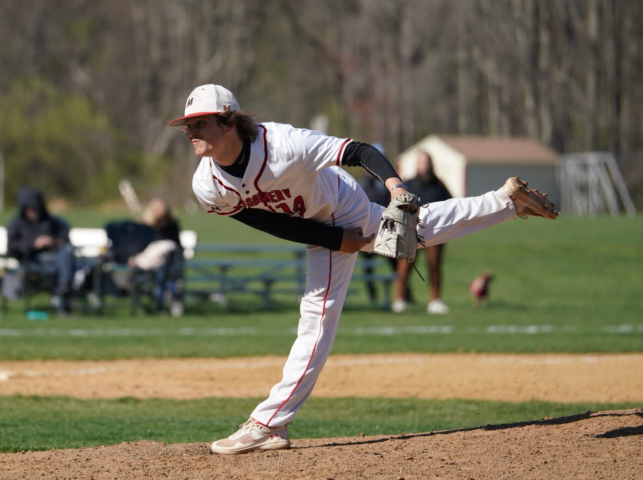 Mustangs Drop Season Series to Mighty Oaks