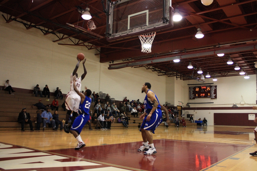Mustangs Defeat Phantoms for 12th Win
