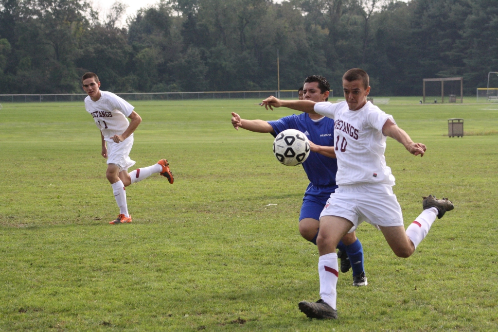 Spartans Knock Mustangs Out of Playoffs in Semifinal