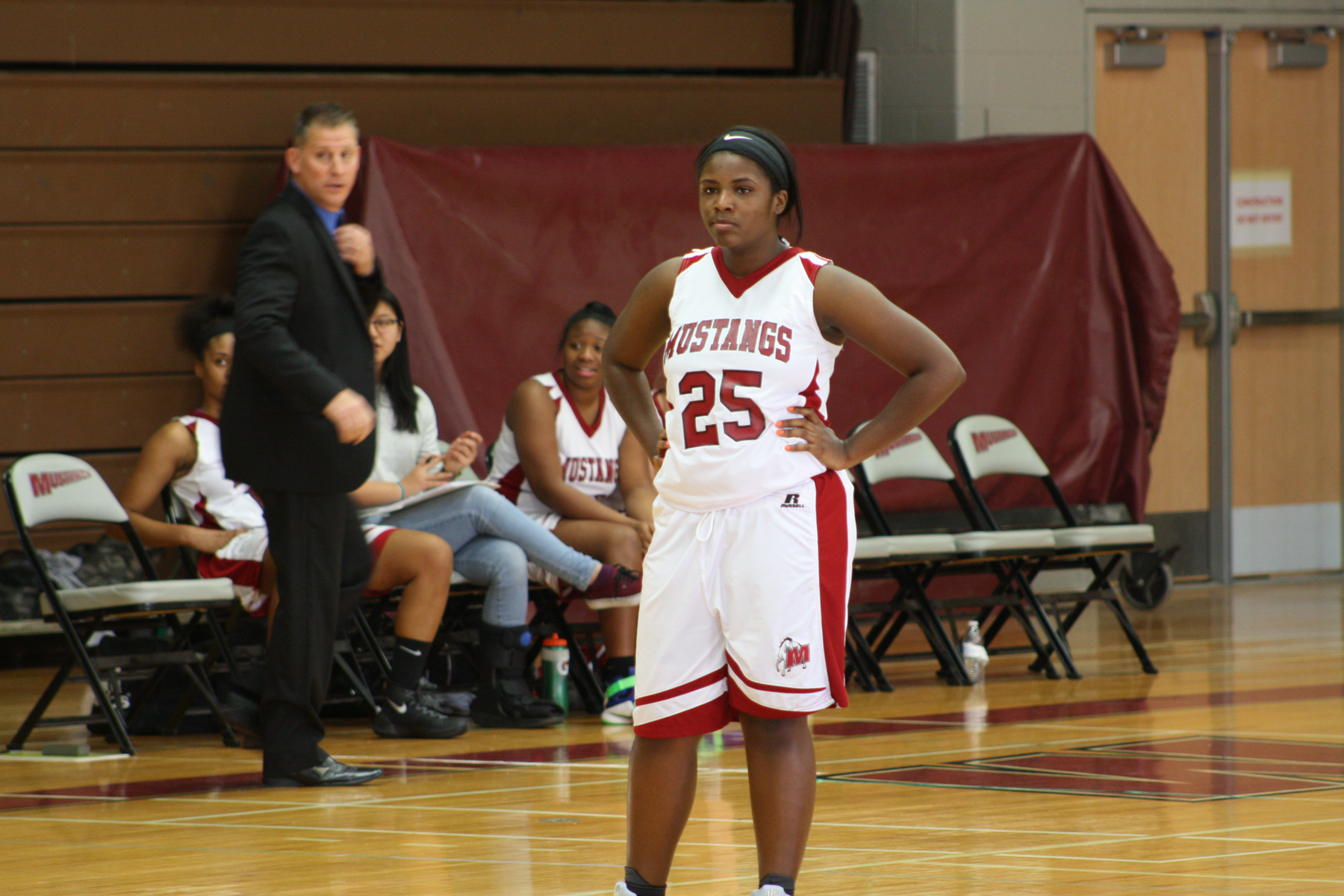 Women's Basketball: Mustangs Secure Win from Trailblazers