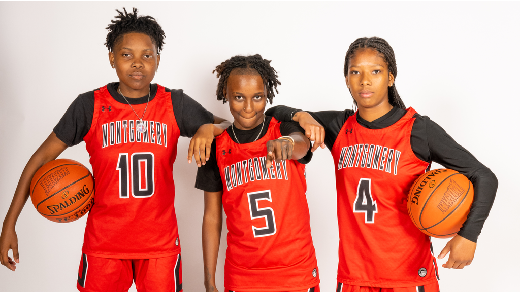 Mustangs Come Out Blazing in Season Opener Taking Down Bergen 98-32