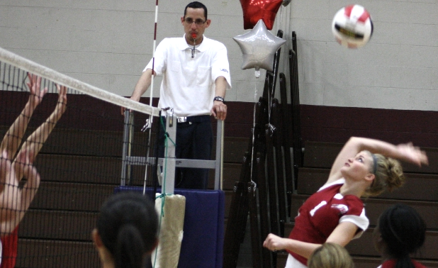 Volleyball wins Tri-Match
