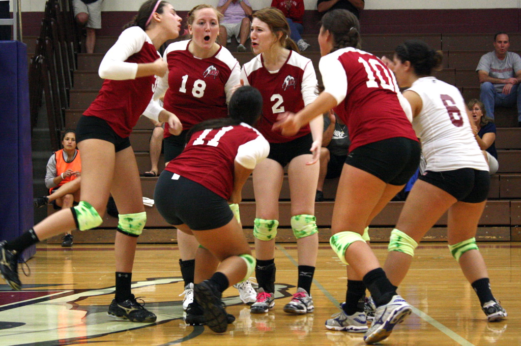 Spartans Inch by Mustangs