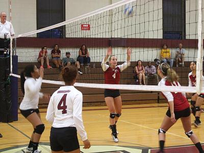 Biggins' Play Huge In Season-Opening Win Over Cougars