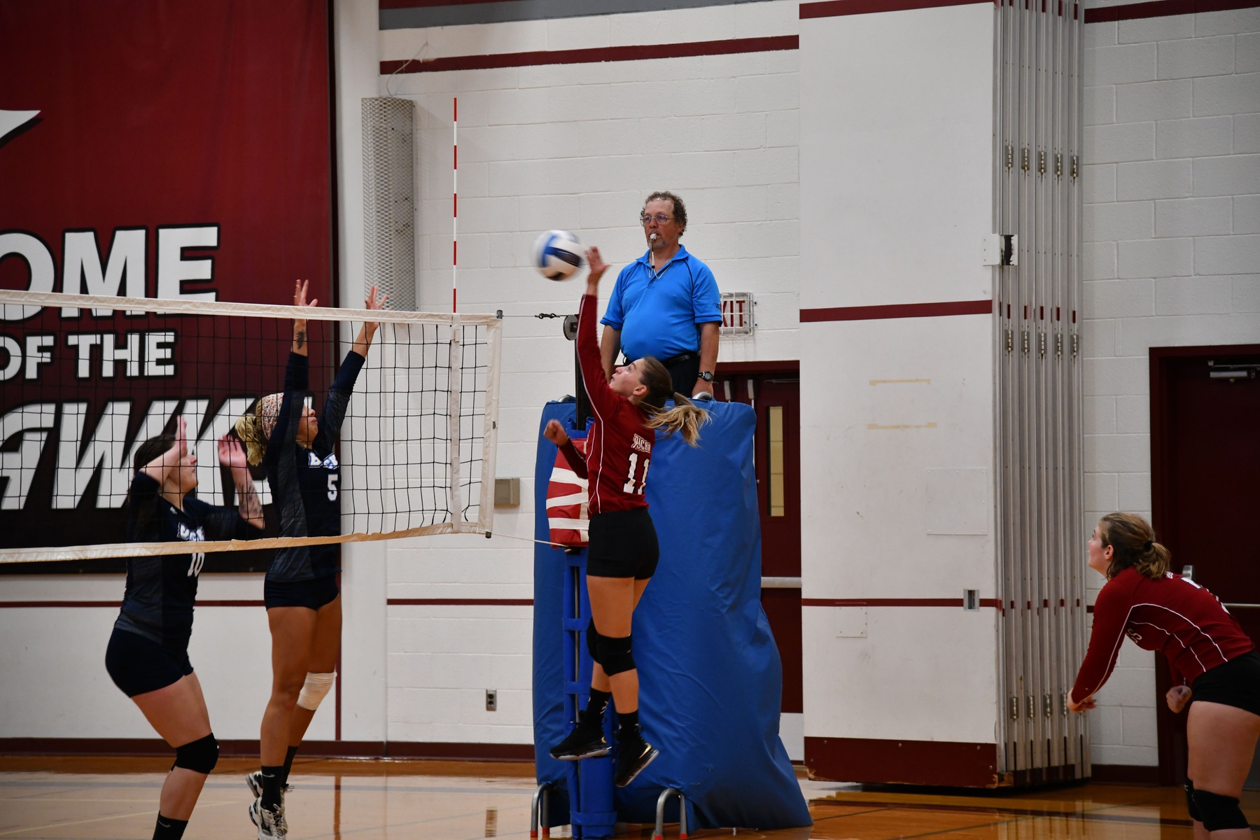 Volleyball's Season Ends at Harrisburg